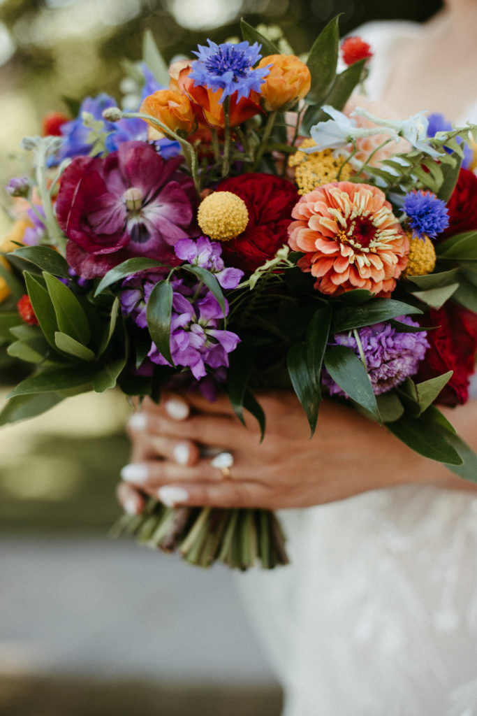 A closeup of a bridal bouquet.